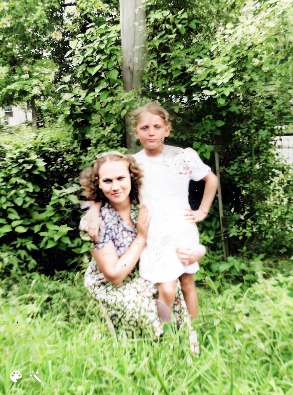 Marion Bittlingmeier and Jacqueline Bogner