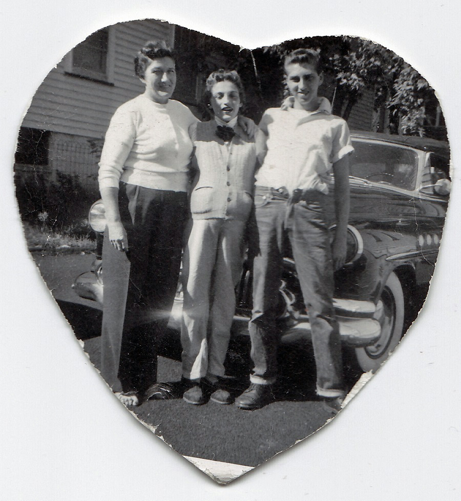 Gigi, Jackie and Ronnie