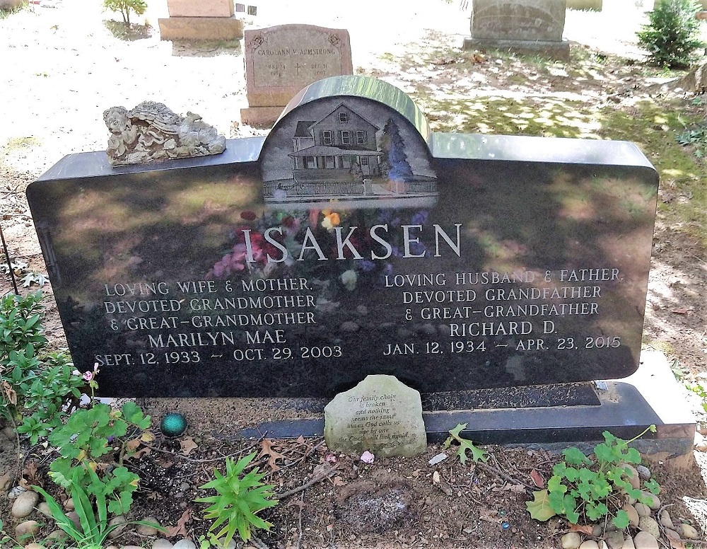 Marilyn Mae Cadmus Isaksen Grave